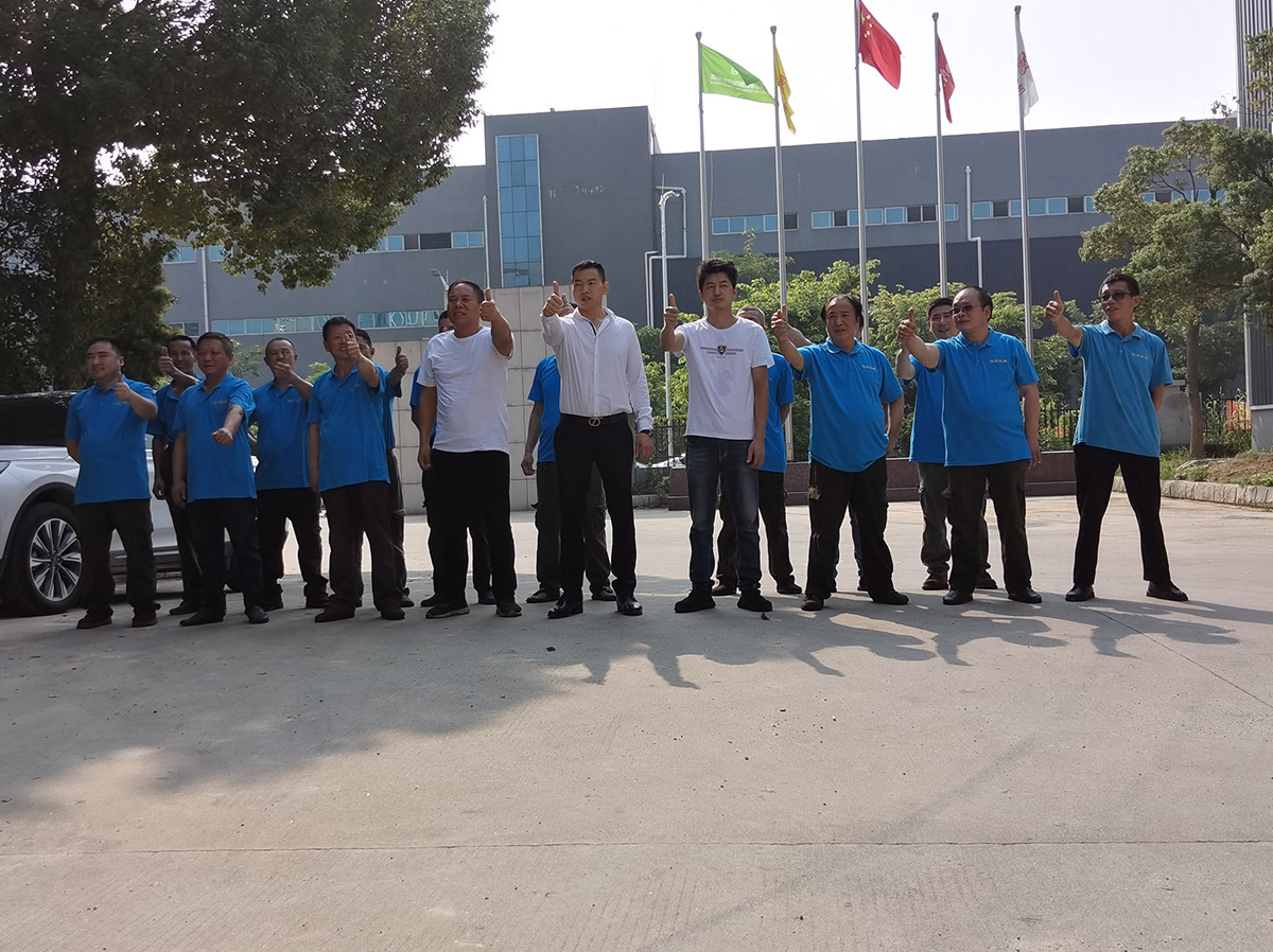 廣泛(fàn)用于建(jiàn)築垃圾(jī)等固體(tǐ)廢棄物(wù)的環保(bao)制磚